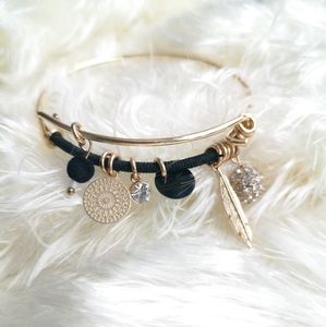 Charm bracelet